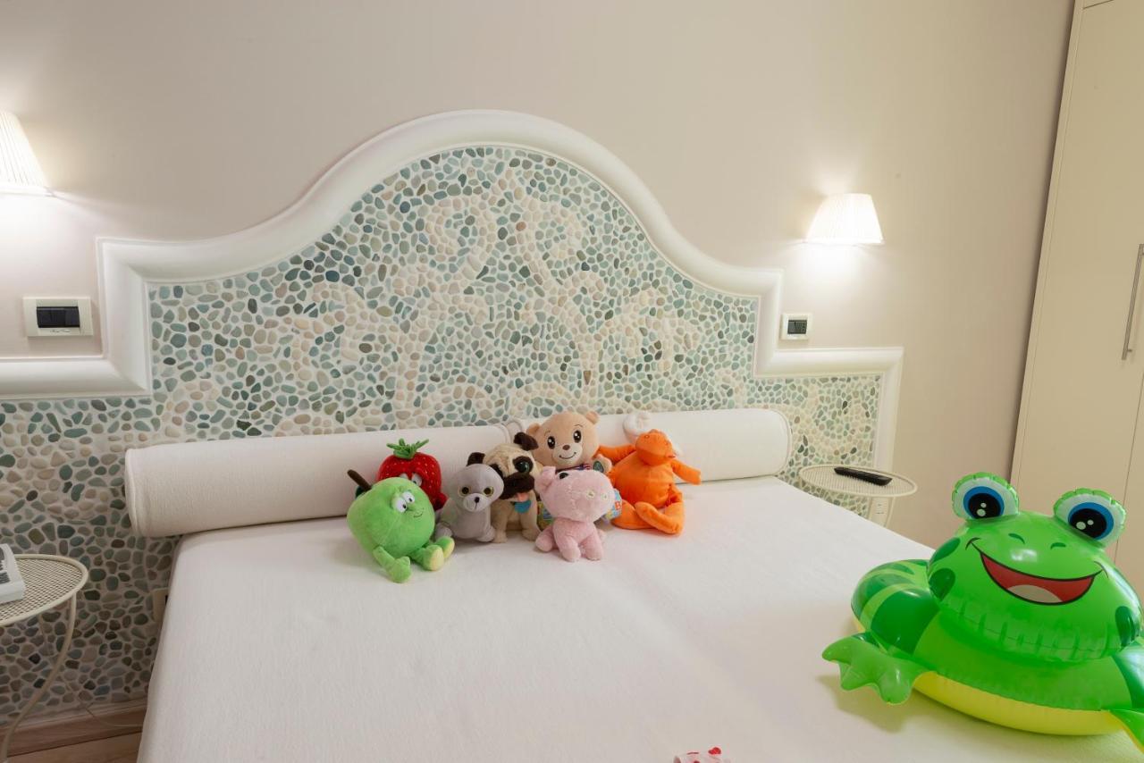 Hotel Dino ซัน เบเนเดตโต เดล ตรอนโต ภายนอก รูปภาพ